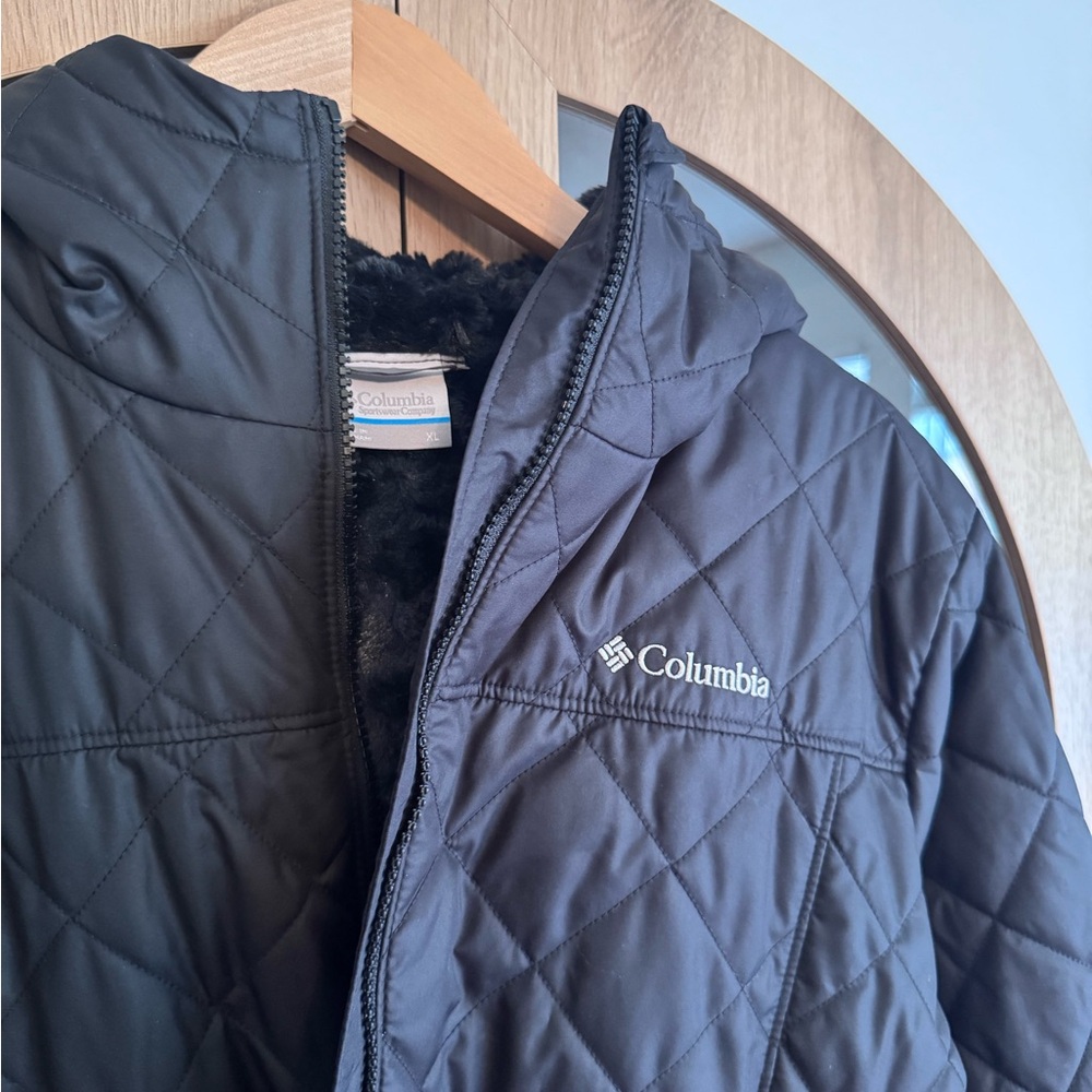 NWT Women’s Columbia Charcoal Quilted Jacket - Picture 6 of 9
